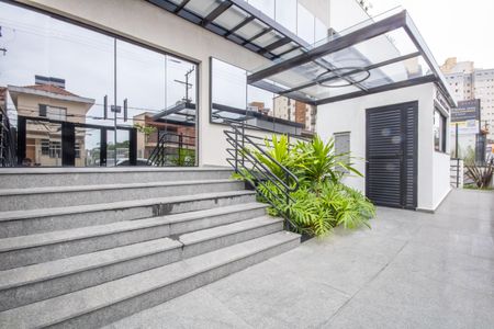 Apartamento à venda com 65m², 2 quartos e 1 vagaÁrea comum - Entrada