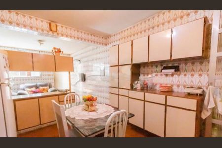 Casa à venda com 3 quartos, 160m² em Cambuci, São Paulo