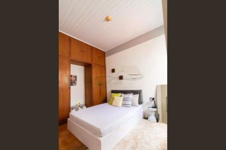 Casa à venda com 3 quartos, 160m² em Cambuci, São Paulo