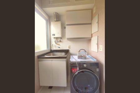 Apartamento à venda com 75m², 2 quartos e 1 vaga Apartamento à venda com 75m², 2 quartos e 1 vaga Cozinha e Área de Serviço