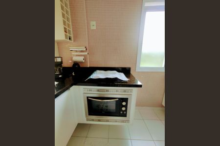 Apartamento à venda com 75m², 2 quartos e 1 vaga Apartamento à venda com 75m², 2 quartos e 1 vagaCozinha e Área de Serviço