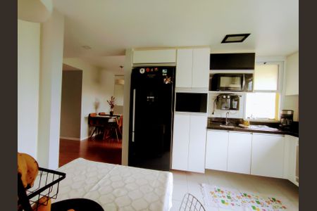 Apartamento à venda com 75m², 2 quartos e 1 vaga Apartamento à venda com 75m², 2 quartos e 1 vagaCozinha e Área de Serviço