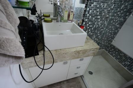 Apartamento à venda com 216m², 3 quartos e 4 vagasBanheiro da Suíte 1