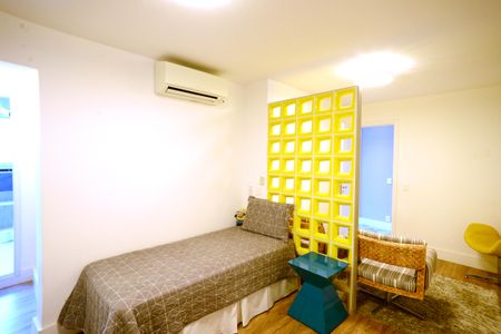 Apartamento à venda com 216m², 3 quartos e 4 vagasSuíte 2