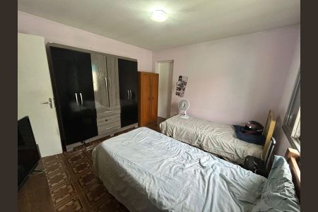 Casa à venda com 137m², 4 quartos e 2 vagas