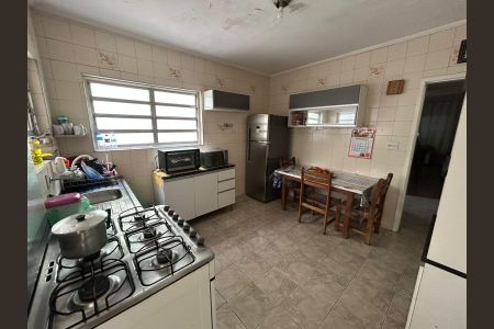 Casa à venda com 137m², 4 quartos e 2 vagas