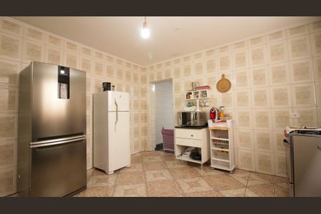 Casa à venda com 310m², 5 quartos e 2 vagas Casa à venda com 310m², 5 quartos e 2 vagasCozinha