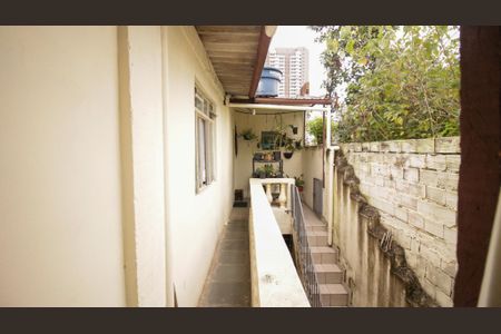 Casa à venda com 310m², 5 quartos e 2 vagas Casa à venda com 310m², 5 quartos e 2 vagasCorredor