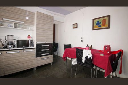 Casa à venda com 310m², 5 quartos e 2 vagas Casa à venda com 310m², 5 quartos e 2 vagasCasa 2 - Cozinha