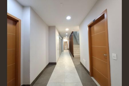 Apartamento à venda com 124m², 2 quartos e 1 vagaHall de entrada