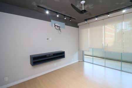 Casa à venda com 350m², 4 quartos e 3 vagasSuíte