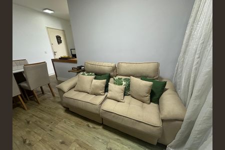 Apartamento à venda com 72m², 2 quartos e 1 vagaSala