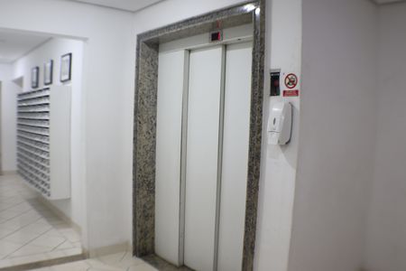 Apartamento à venda com 72m², 2 quartos e 1 vagaHall de entrada