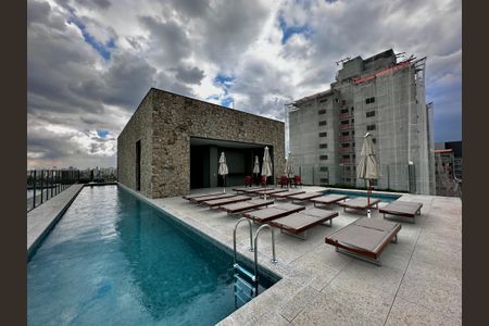 Apartamento à venda com 34m², 1 quarto e 1 vagaPiscina