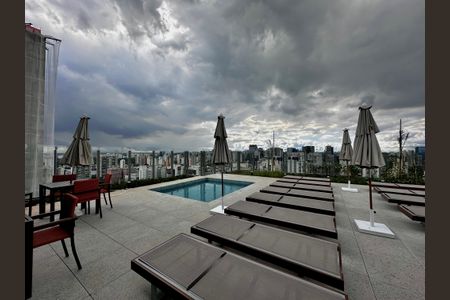 Apartamento à venda com 34m², 1 quarto e 1 vagaPiscina