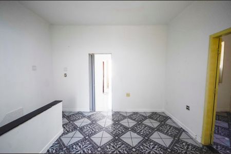 Casa à venda com 75m², 3 quartos e sem vaga Casa à venda com 75m², 3 quartos e sem vagaSala
