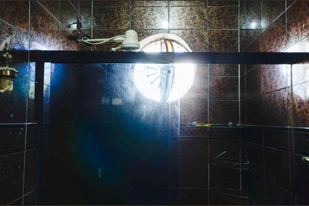 Casa à venda com 75m², 3 quartos e sem vaga Casa à venda com 75m², 3 quartos e sem vagaBanheiro