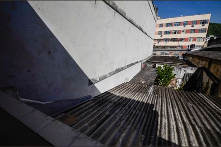 Casa à venda com 75m², 3 quartos e sem vaga Casa à venda com 75m², 3 quartos e sem vagaVista da Área de Serviço