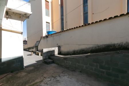 Casa à venda com 423m², 5 quartos e 3 vagas Casa à venda com 423m², 5 quartos e 3 vagasÁrea Externa