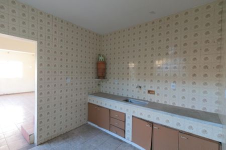 Casa à venda com 423m², 5 quartos e 3 vagas Casa à venda com 423m², 5 quartos e 3 vagasCozinha casa 2