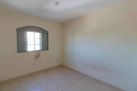 Casa à venda com 423m², 5 quartos e 3 vagas Casa à venda com 423m², 5 quartos e 3 vagasQuarto Casa 2