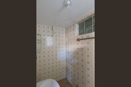 Casa à venda com 423m², 5 quartos e 3 vagas Casa à venda com 423m², 5 quartos e 3 vagasBanheiro