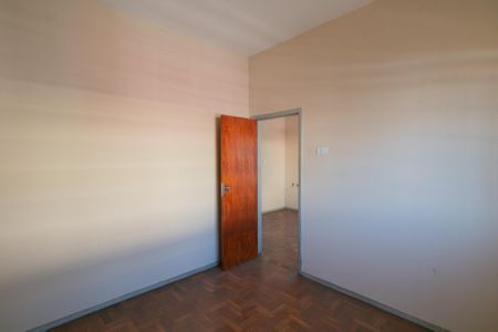 Casa à venda com 423m², 5 quartos e 3 vagas Casa à venda com 423m², 5 quartos e 3 vagasQuarto 1