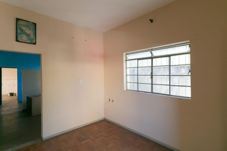 Casa à venda com 423m², 5 quartos e 3 vagas Casa à venda com 423m², 5 quartos e 3 vagasSala