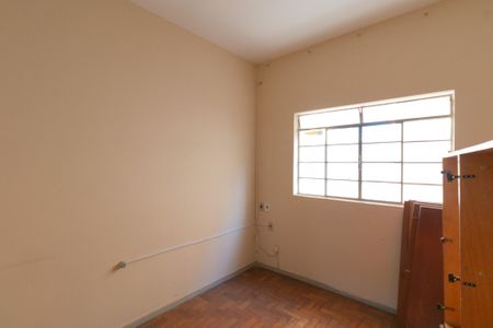 Casa à venda com 423m², 5 quartos e 3 vagas Casa à venda com 423m², 5 quartos e 3 vagasQuarto 3