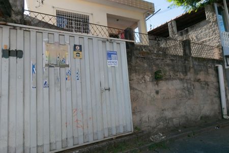 Casa à venda com 423m², 5 quartos e 3 vagas Casa à venda com 423m², 5 quartos e 3 vagasPlaquinha