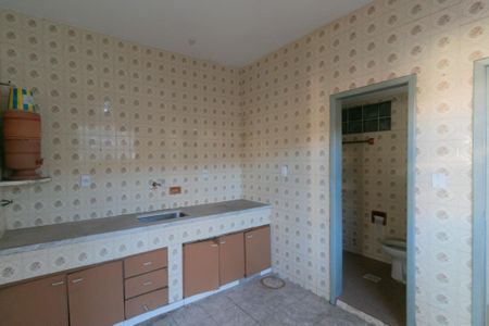 Casa à venda com 423m², 5 quartos e 3 vagas Casa à venda com 423m², 5 quartos e 3 vagasCozinha casa 2