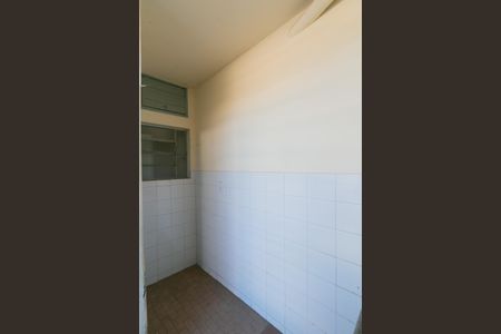 Casa à venda com 423m², 5 quartos e 3 vagas Casa à venda com 423m², 5 quartos e 3 vagasÁrea de Serviço casa 2