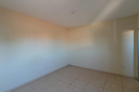 Casa à venda com 423m², 5 quartos e 3 vagas Casa à venda com 423m², 5 quartos e 3 vagasQuarto Casa 2