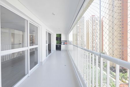 Apartamento para alugar com 133m², 3 quartos e 3 vagas Apartamento para alugar com 133m², 3 quartos e 3 vagasSala