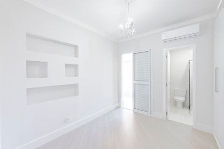 Apartamento para alugar com 133m², 3 quartos e 3 vagas Apartamento para alugar com 133m², 3 quartos e 3 vagasSuíte 2