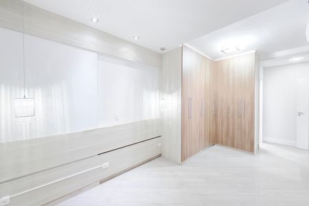 Apartamento para alugar com 133m², 3 quartos e 3 vagas Apartamento para alugar com 133m², 3 quartos e 3 vagasSuíte