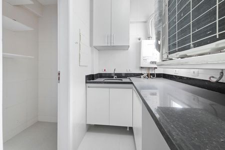 Apartamento para alugar com 133m², 3 quartos e 3 vagas Apartamento para alugar com 133m², 3 quartos e 3 vagasCozinha / Área de Serviço