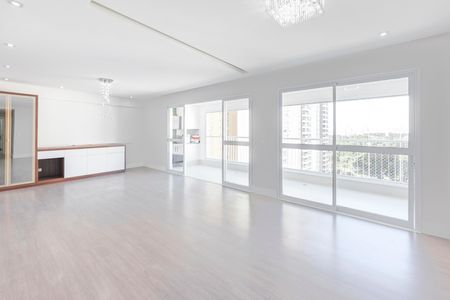 Apartamento para alugar com 133m², 3 quartos e 3 vagas Apartamento para alugar com 133m², 3 quartos e 3 vagasSala