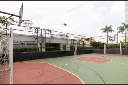 Apartamento à venda com 72m², 2 quartos e 1 vaga