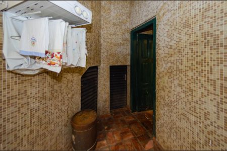 Casa à venda com 463m², 4 quartos e 2 vagasÁrea de Serviço