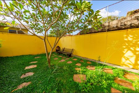 Casa à venda com 463m², 4 quartos e 2 vagasÁrea externa