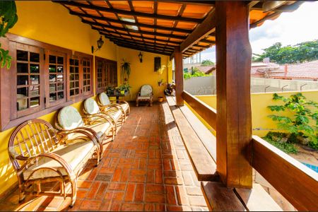 Casa à venda com 463m², 4 quartos e 2 vagasVaranda