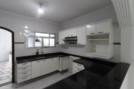 Casa para alugar com 179m², 3 quartos e 2 vagas Casa para alugar com 179m², 3 quartos e 2 vagasCozinha