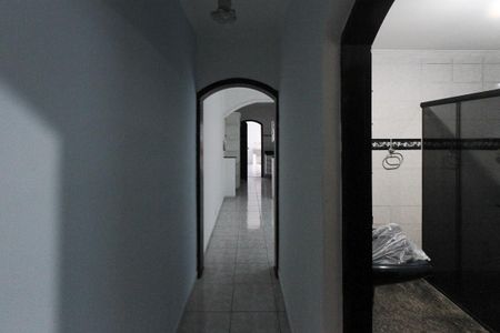 Casa para alugar com 179m², 3 quartos e 2 vagas Casa para alugar com 179m², 3 quartos e 2 vagasCorredor