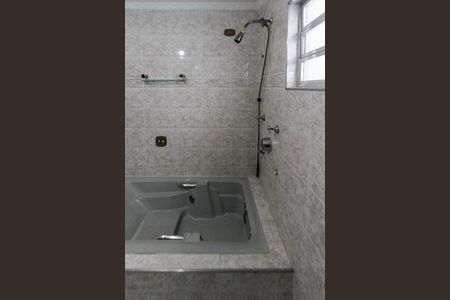 Casa para alugar com 179m², 3 quartos e 2 vagas Casa para alugar com 179m², 3 quartos e 2 vagasBanheiro