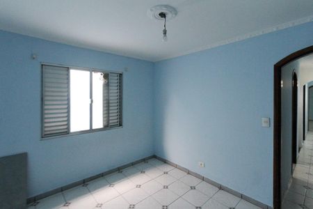 Casa para alugar com 179m², 3 quartos e 2 vagas Casa para alugar com 179m², 3 quartos e 2 vagasQuarto