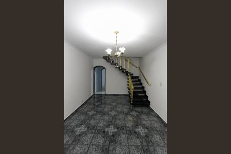 Casa para alugar com 179m², 3 quartos e 2 vagas Casa para alugar com 179m², 3 quartos e 2 vagasSala