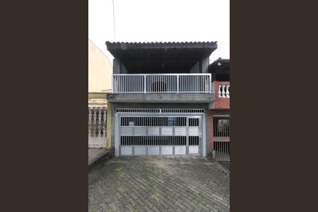 Casa para alugar com 179m², 3 quartos e 2 vagas Casa para alugar com 179m², 3 quartos e 2 vagasFachada
