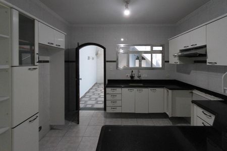 Casa para alugar com 179m², 3 quartos e 2 vagas Casa para alugar com 179m², 3 quartos e 2 vagasCozinha