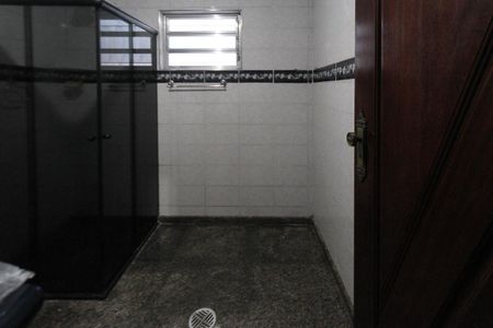 Casa para alugar com 179m², 3 quartos e 2 vagas Casa para alugar com 179m², 3 quartos e 2 vagasBanheiro Social